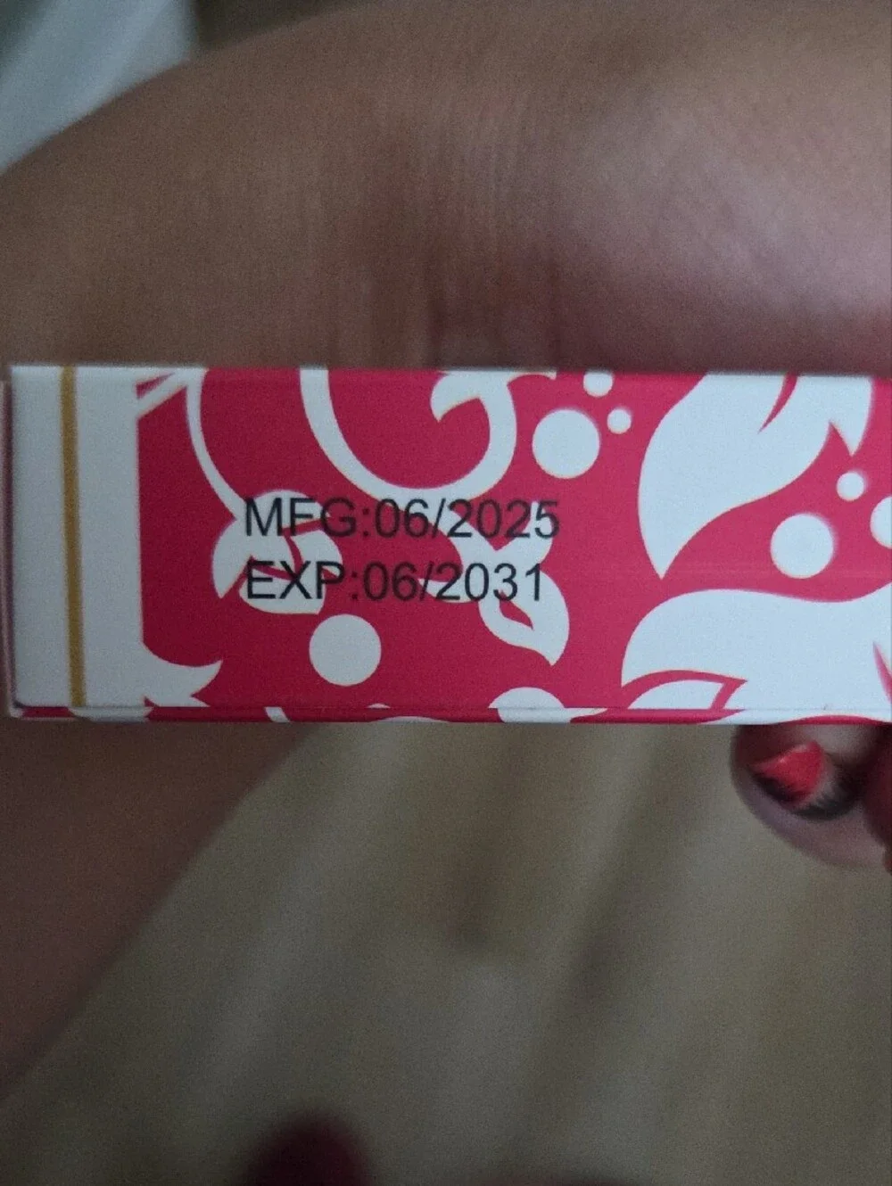 Yara Candy - Picture 2 of 2